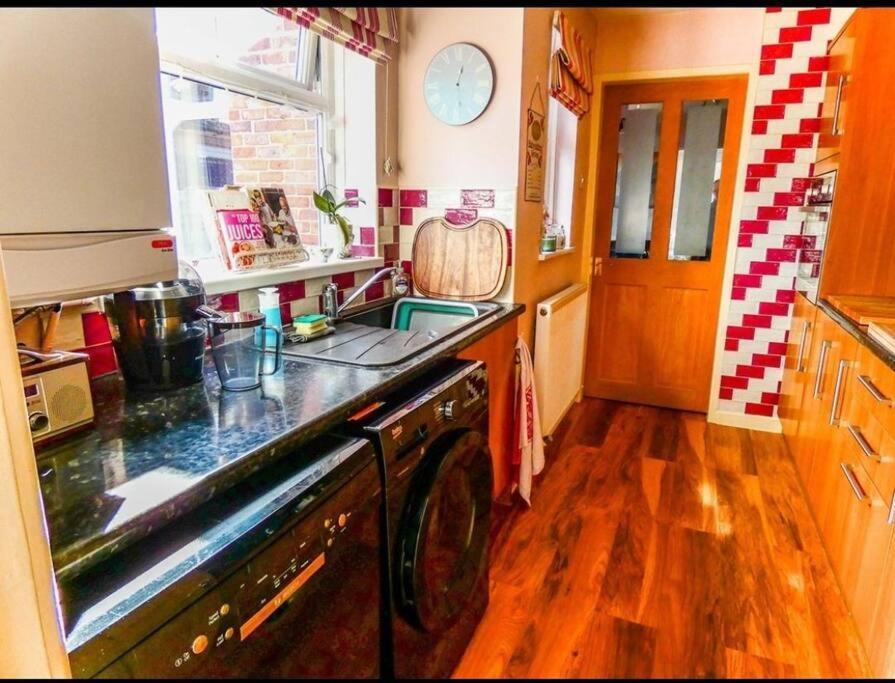 Sommerset Cottages - 2 Bedroom House Sunderland  Esterno foto